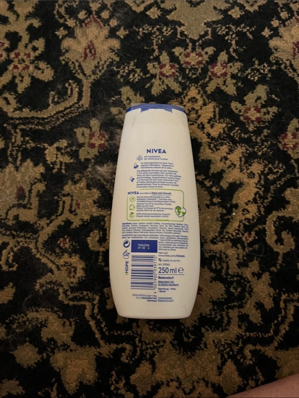 NIVEA Cashmere & Cottonseed Oil Body Wash - Nourishing Care (White)